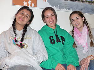 Mirian Graciela Gómez Toledo,  Clara Mabel Colmán Gómez und Patricia Soledad González Almirón (v.l)