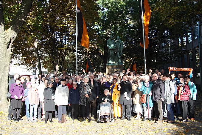 Gruppenfoto der Teilnehmenden am Spendertreffen des Internationalen Kolpingwerkes.