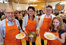 Sie wünschen sich 5000 Euro für die Anschaffung eines großen Kochkessels fürs jährliche Maultaschenessen. Bild: KF Metzingen