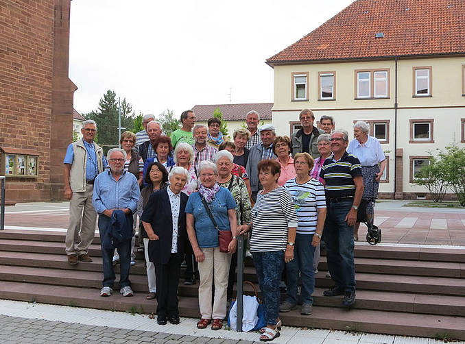 Seniorinnen und Senioren der KF Ergenzingen im Kloster Heiligenbronn. Bild: Claudia Hofrichter